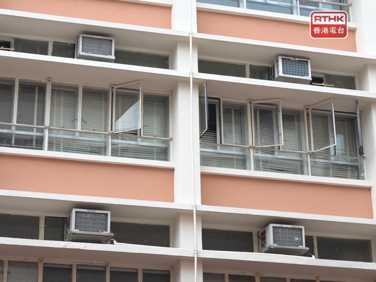 香港中學校長會進行的問卷調查顯示，在受訪的140間學校中，平均每間學校有32人退學。（港台圖片）
