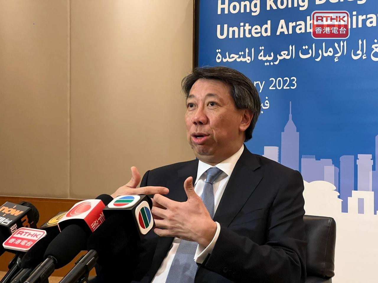 洪丕正相信，隨著香港深化互聯互通機制，將會吸引更多跨國企業，包括中東企業來港集資。（李臻昇攝）