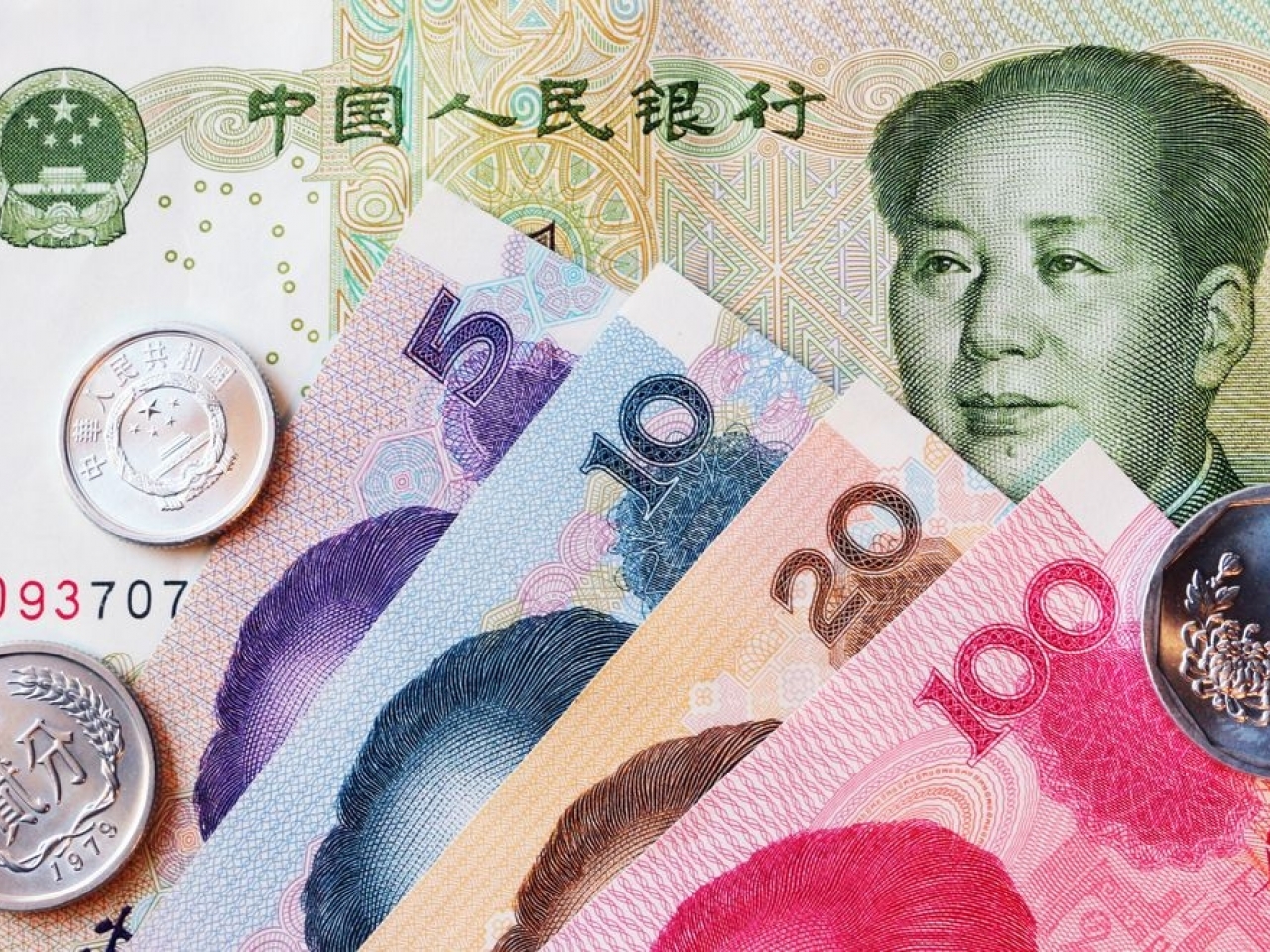 人民幣中間價報6.8136兌1美元，較上日中間價上升15點子。（shutterstock）