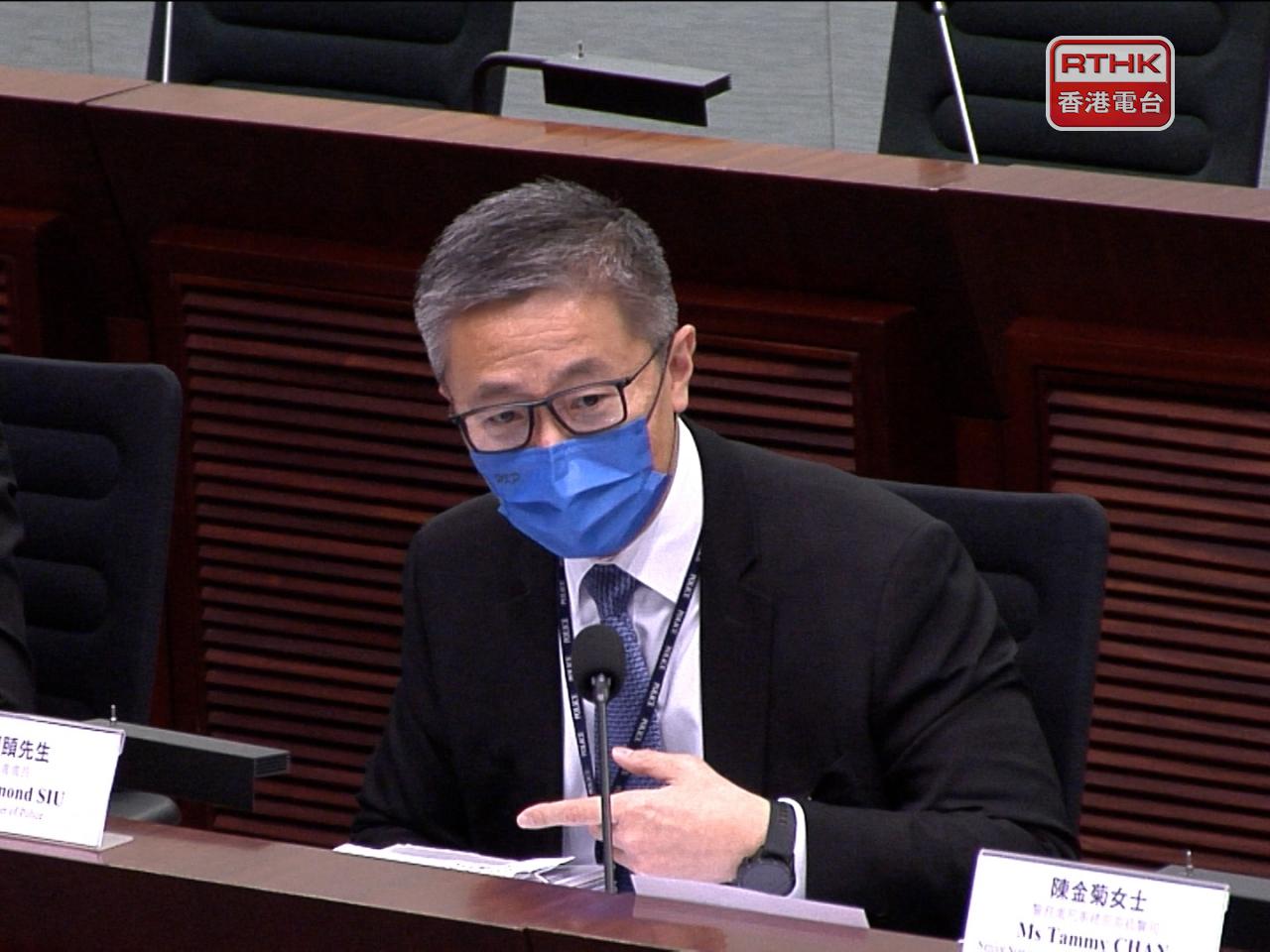 蕭澤頤到立法會保安事務委員會匯報去年罪案情況。