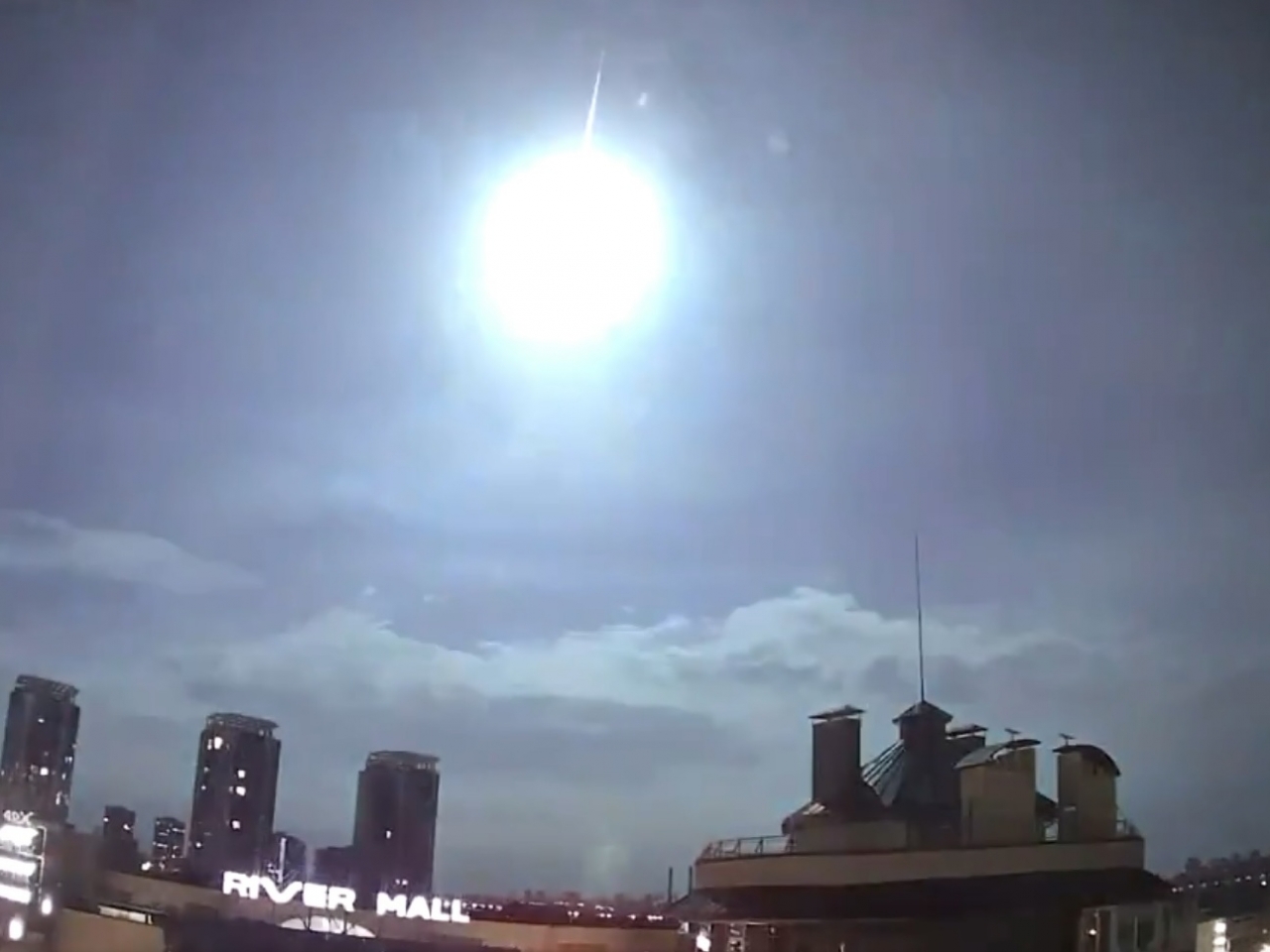 The head of Kyiv's military administration says that the flash was caused by a satellite returning to Earth. Image: Twitter