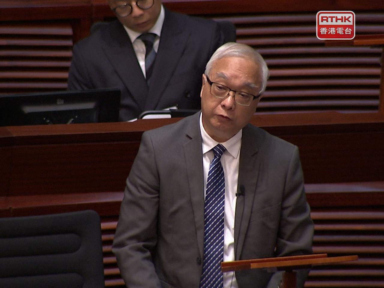 Tse Chin-wan says authorities will negotiate with Hongkong Electric over a mechanism that rewards speedy power resumption. File photo: RTHK