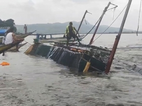 Typhoon leaves 25 dead in Philippine ferry tragedy - Vimarsana News