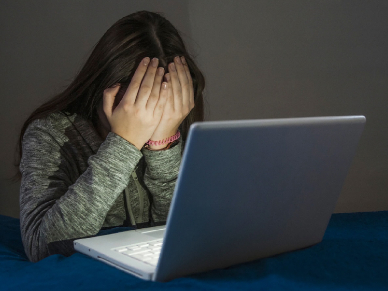 有評價認為現今可能無適當法例處理並作出相關提控。（shutterstock）