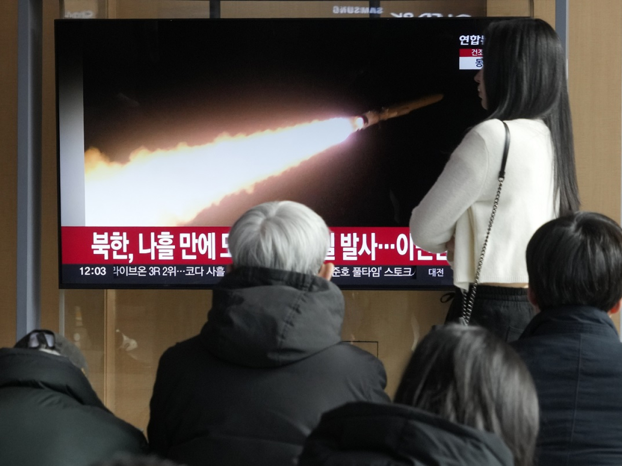 北朝鮮、新たなミサイル発射で緊張高まる