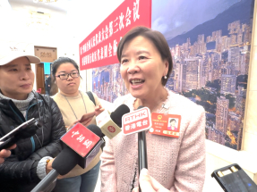 全國兩會｜胡曉明倡完善保障勞動者權益　葉玉如指港有國際化優勢