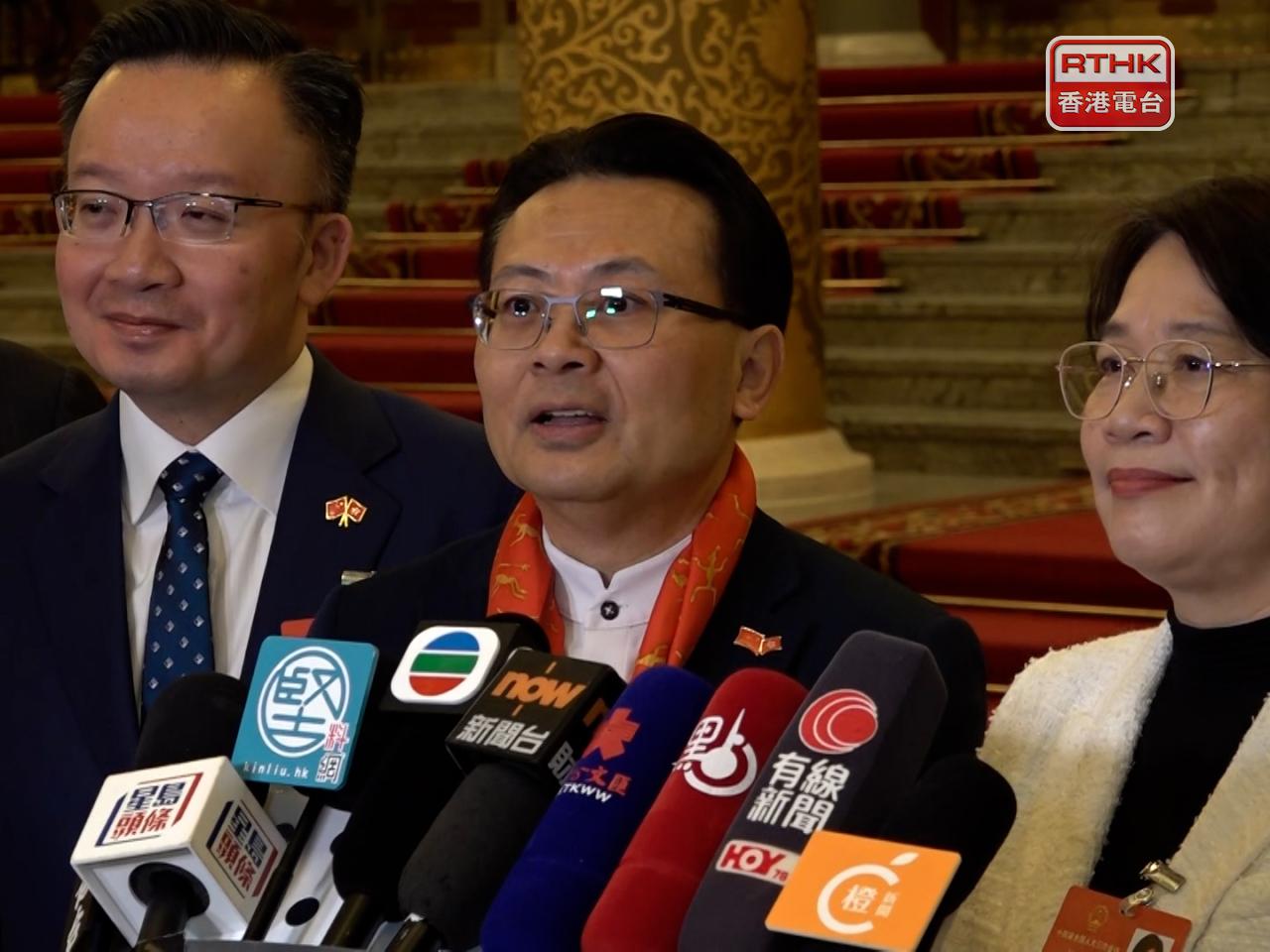 陳勇表示，可見國家立法工作密鑼緊鼓，很多法律配合經濟發展，體現憲法權威。（劉澤浩攝）