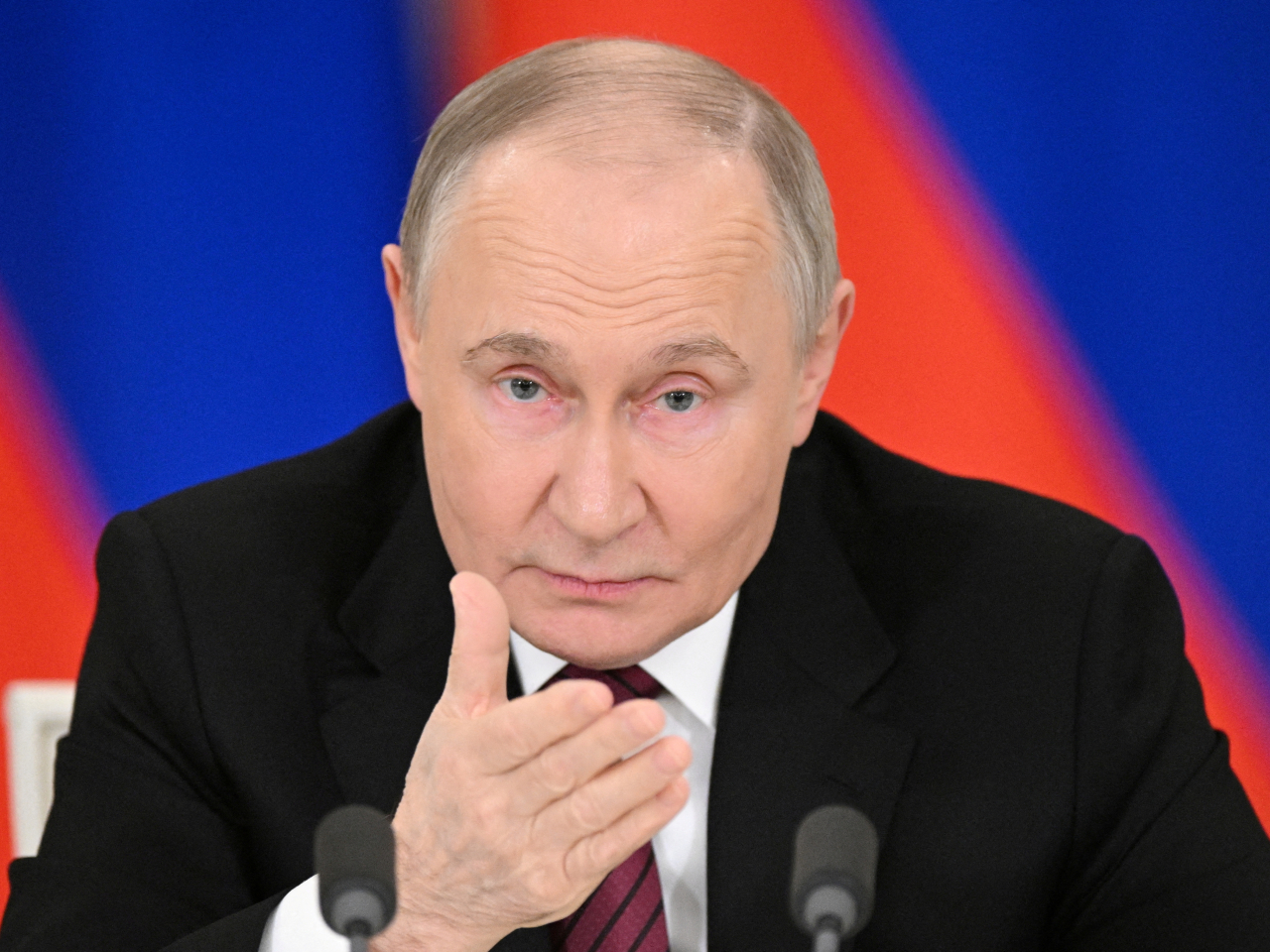 プーチンは木曜日にキエフと直接会談することを提案しています