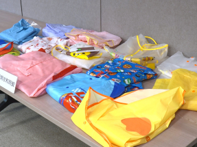 Be cautious when buying children's raincoats: watchdog