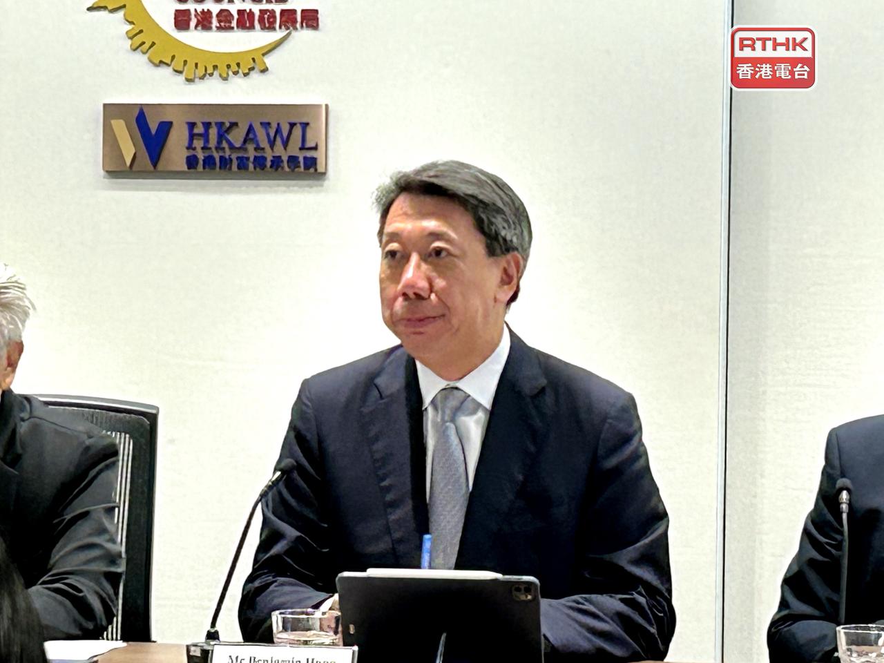 洪丕正認為，房地產佔香港經濟及銀行貸款敞口不太大，不存在「大到不能倒」。（羅煒皓攝）
