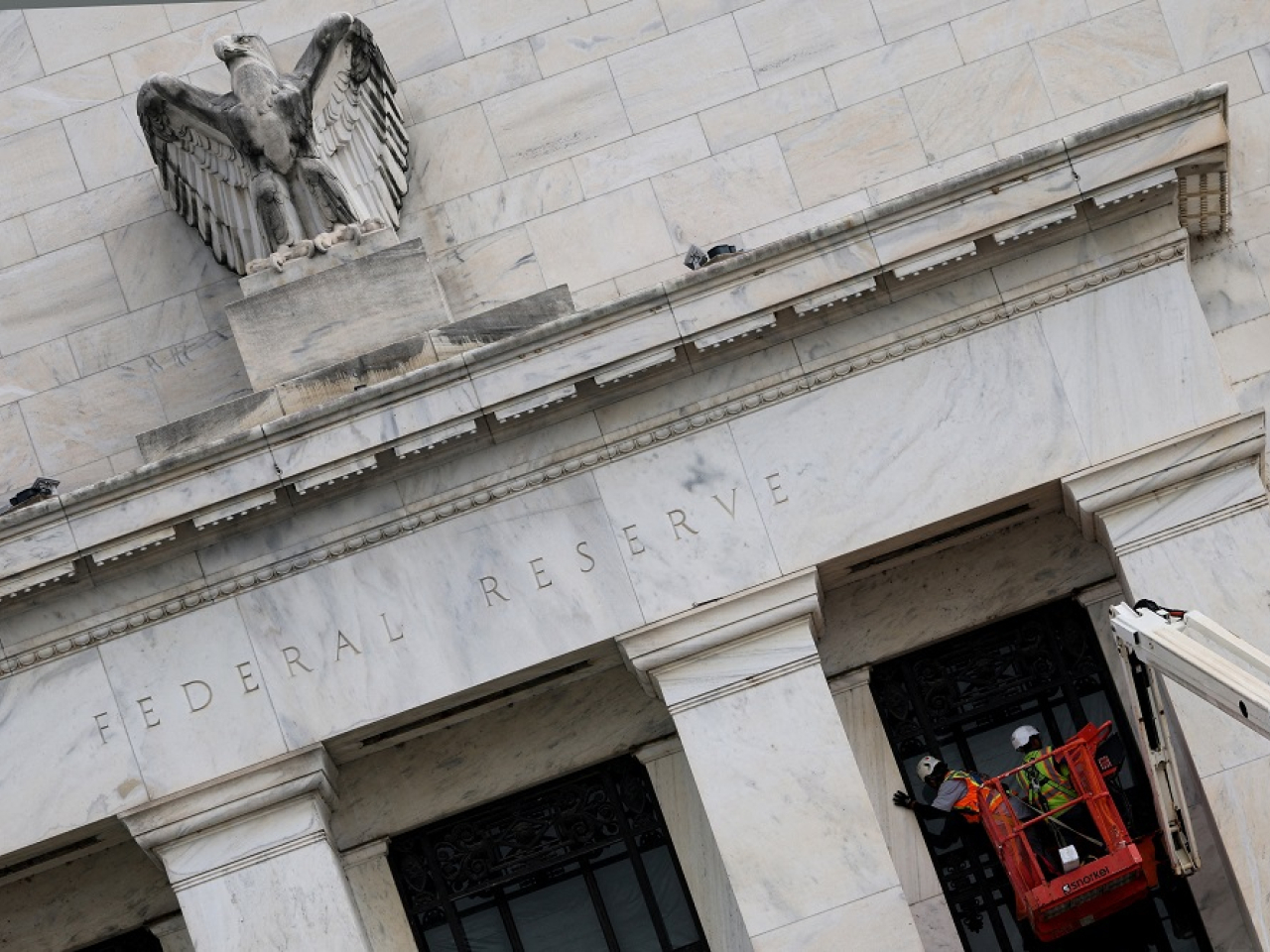 A rumour that the US Federal Reserve chair Jerome Powell was about to be fired caused Wall Street to dive. Photo: Reuters