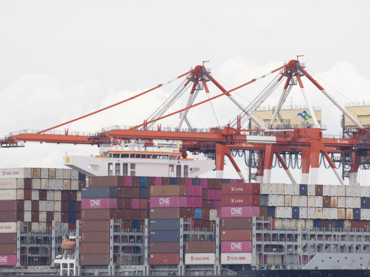 日本6月出口按年跌0.5%，連跌兩個月，亦差過市場預期。（法新社資料圖片）