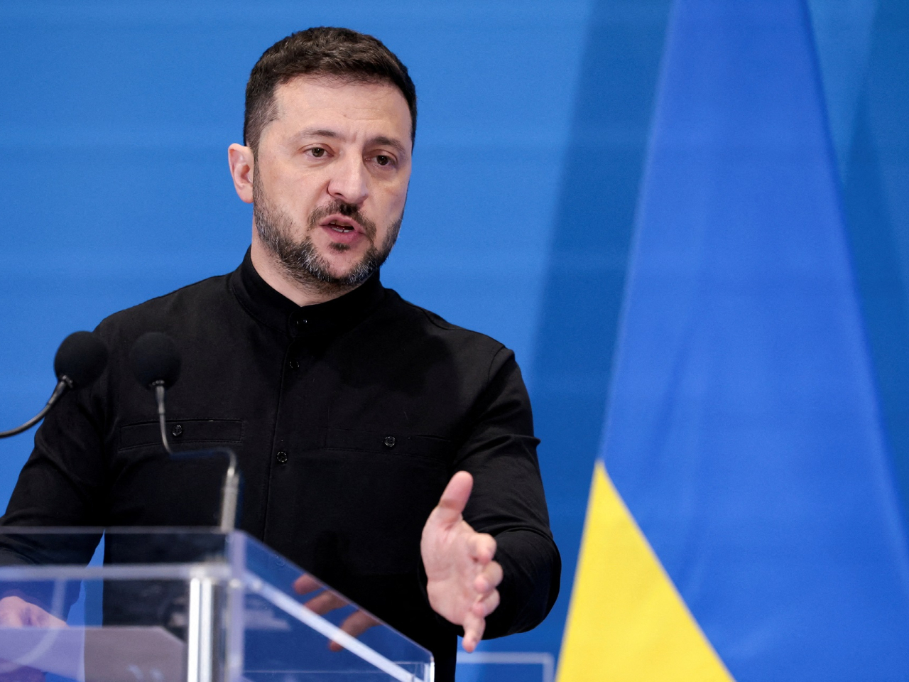 Zelensky said the Russian side must stop avoiding decisions, and that a meeting of leaders from both sides is needed to truly ensure peace. File photo: Reuters