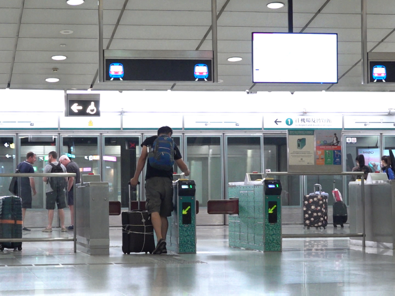 Six additional Airport Express trains will be running during the small hours of Monday. Photo: RTHK