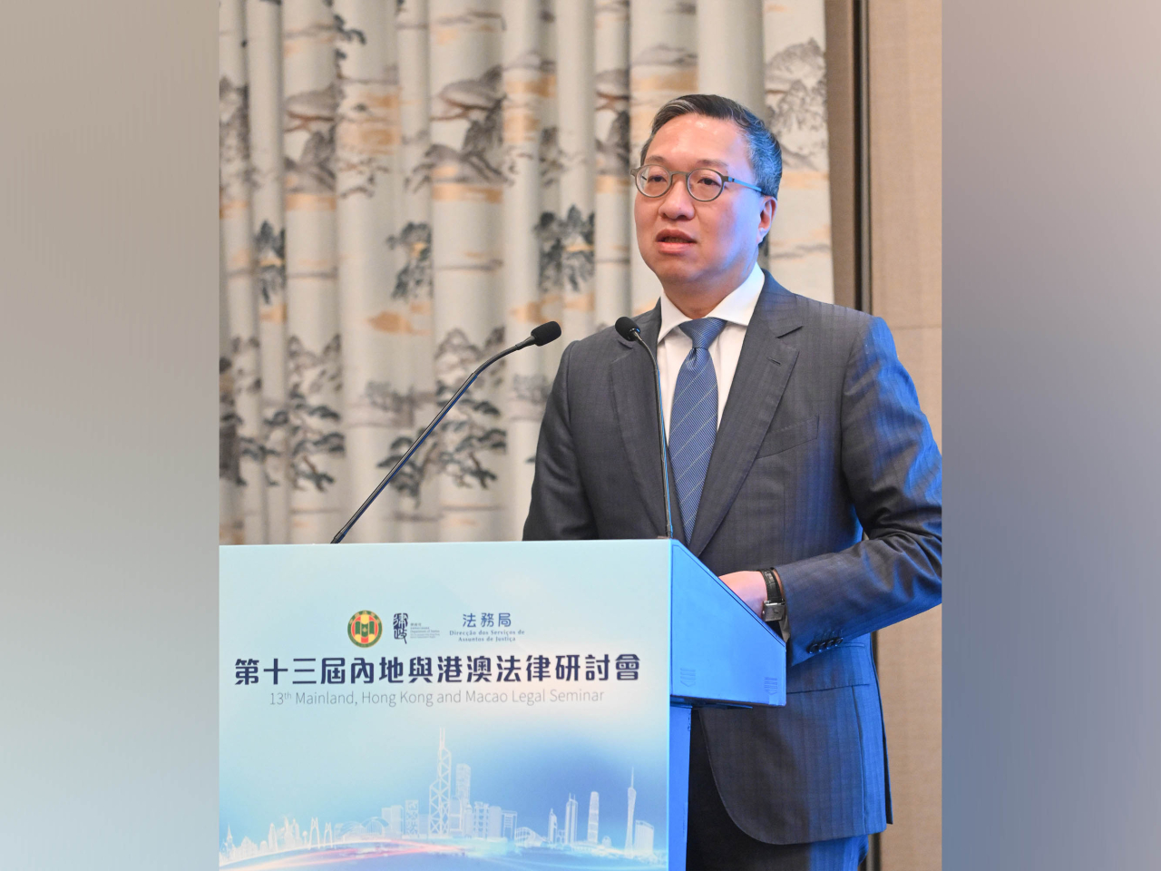 林定國說，律政司致力發揮香港作為國家唯一普通法司法管轄區，並提供爭議解決服務等優勢。（政府新聞處）