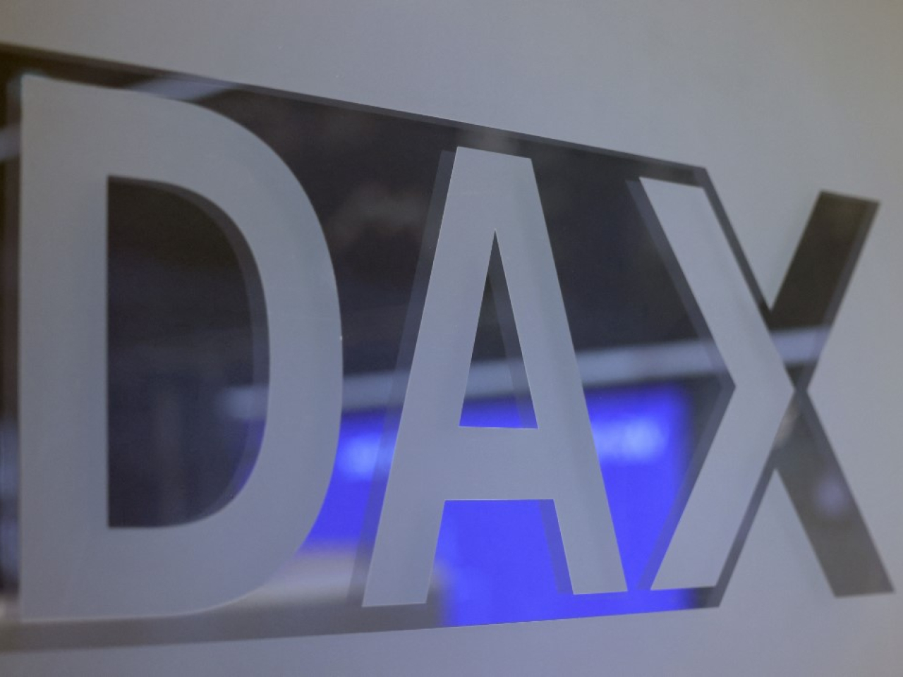 德國DAX指數報24041點，跌265點，跌幅近1.1%。（法新社資料圖片）
