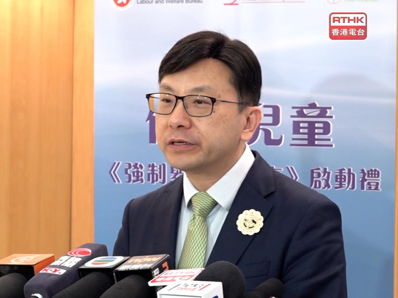 孫玉菡說，將設有電子版問答協助強制舉報者舉報，及早助解虐兒個案。（施華駿攝）