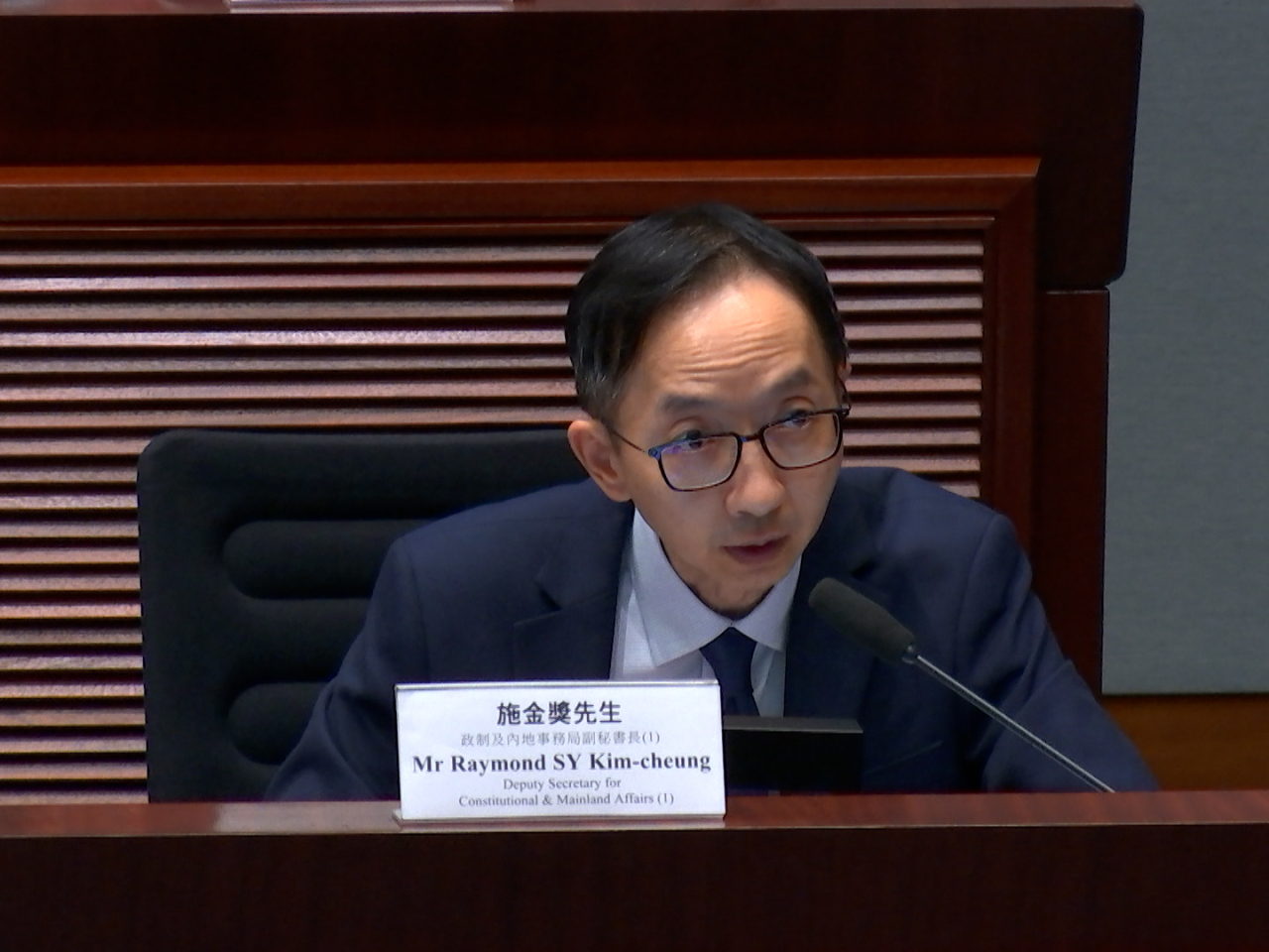 施金獎表示，條例草案通過後將盡速籌備成立登記處。