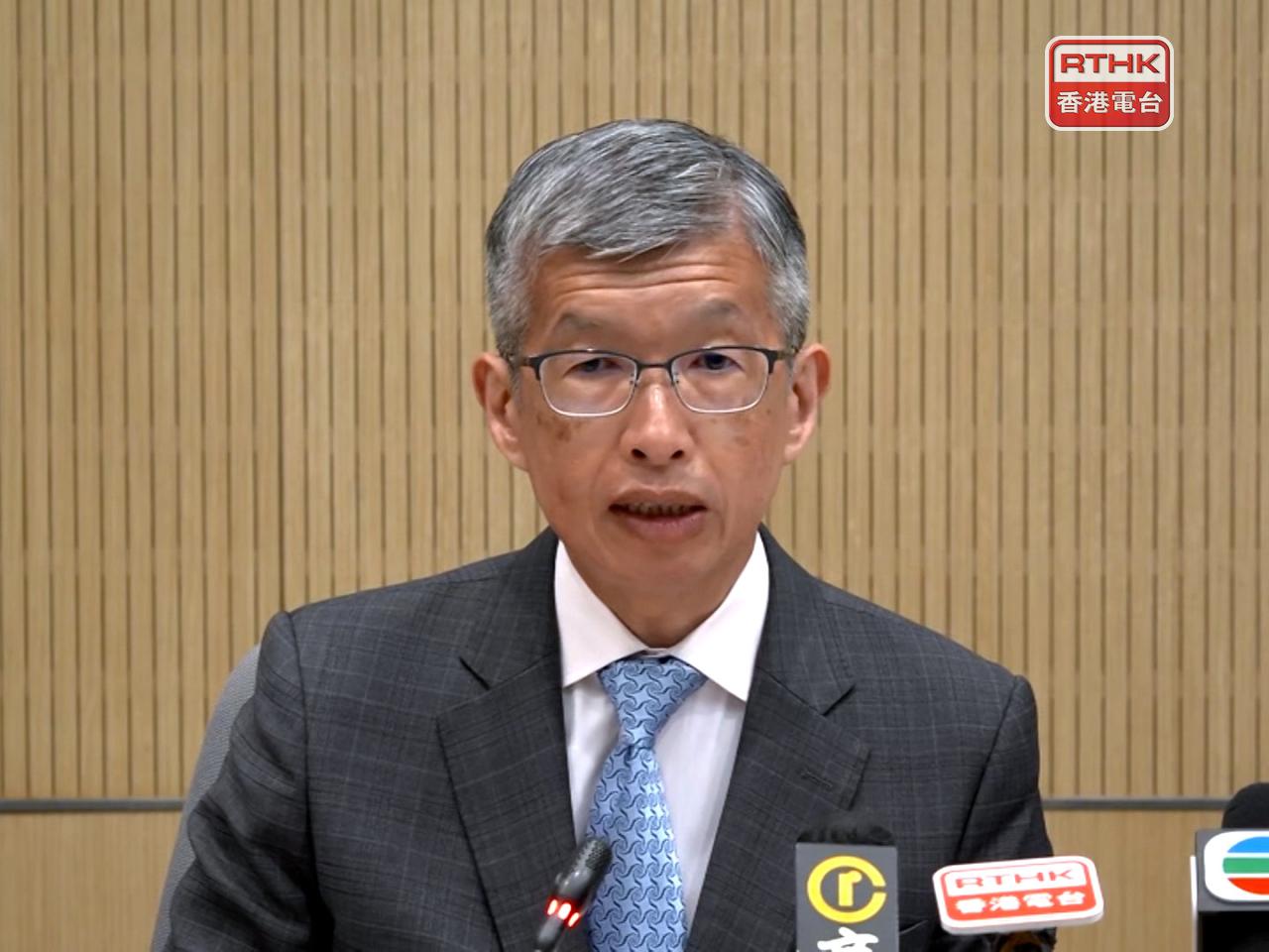 鄧耀鏗表示，今次計劃是希望令醫管局聘用的員工，撥出不少於整體工作三成的時間，進行科研教學。（孔令輝攝）