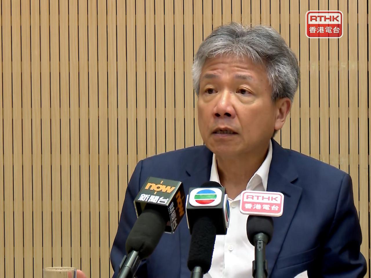 張仁良指交諮會歡迎政府推動智慧出行並提出意見，支持政府把科技融入交通管理。（港台圖片）