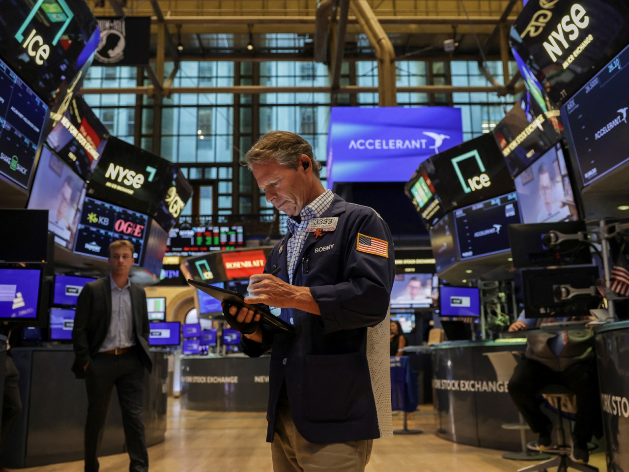 The Dow closed down 0.5 percent at 44,632, the S&P 500 shed 0.3 percent to 6,370, while the Nasdaq declined 0.4 percent to 21,098. File photo: Reuters