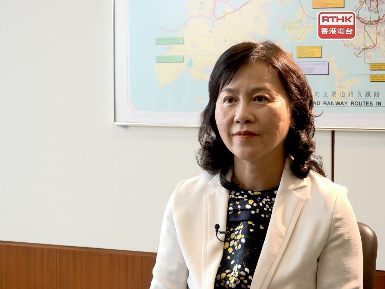 陳美寶稱密切監督的士車隊　正就規管網約車框架籌備主體法例