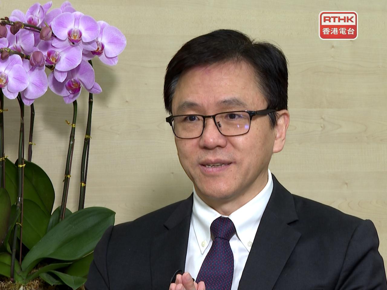 孫東表示，在優化措施實施後，政府期望平均審批時間可進一步縮短。（港台圖片）