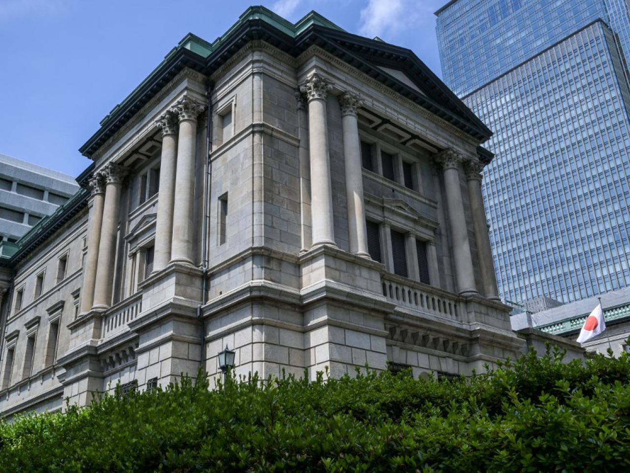 日本央行稱若經濟及物價走勢一如預期，央行將加息及調整貨幣政策寬鬆程度。（法新社資料圖片）