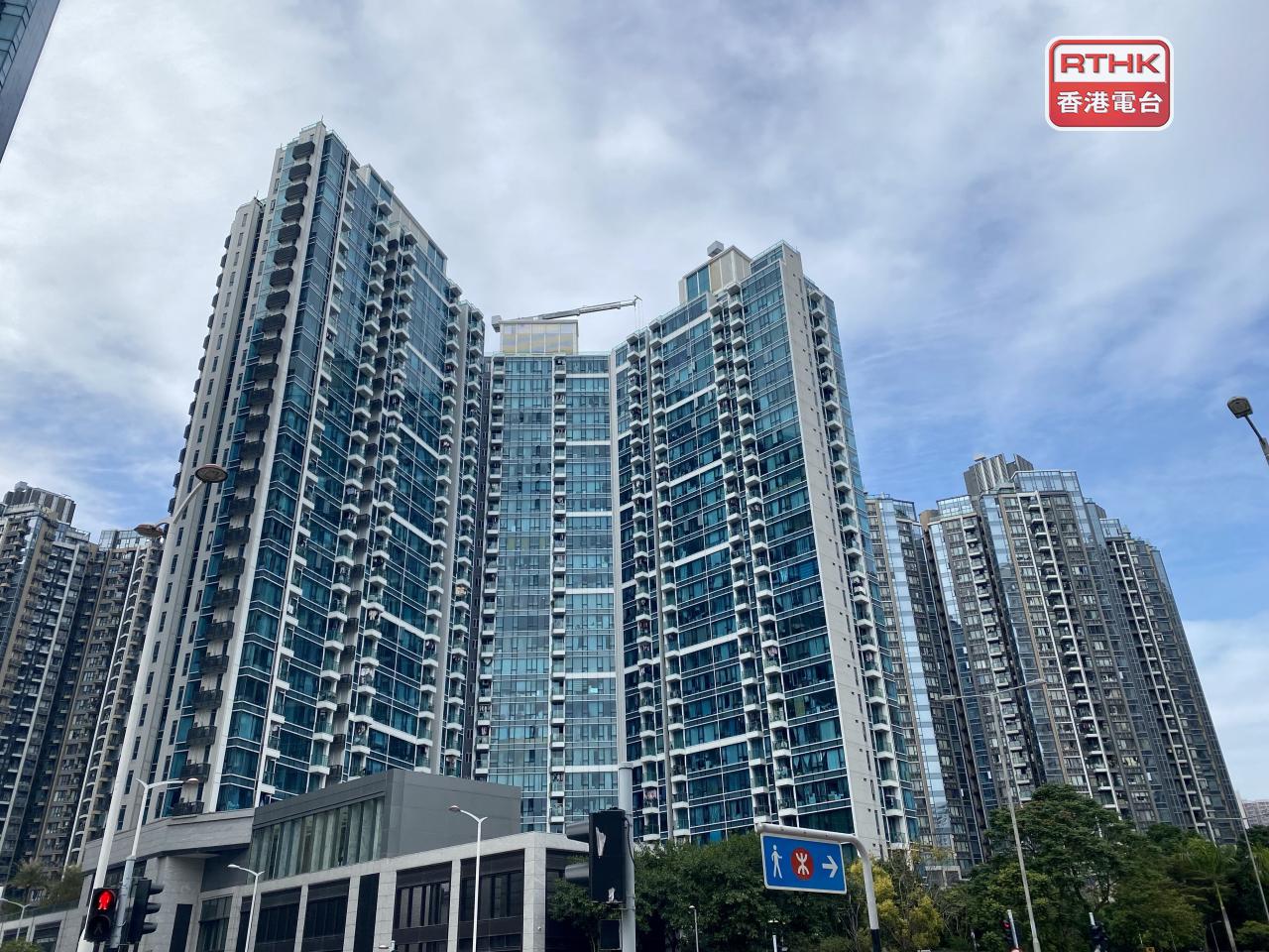 本港6月新申請住宅按揭貸款個案8581宗，按月升4.8%；上月新批出按揭貸款額升3.3%至275億元。（港台圖片）