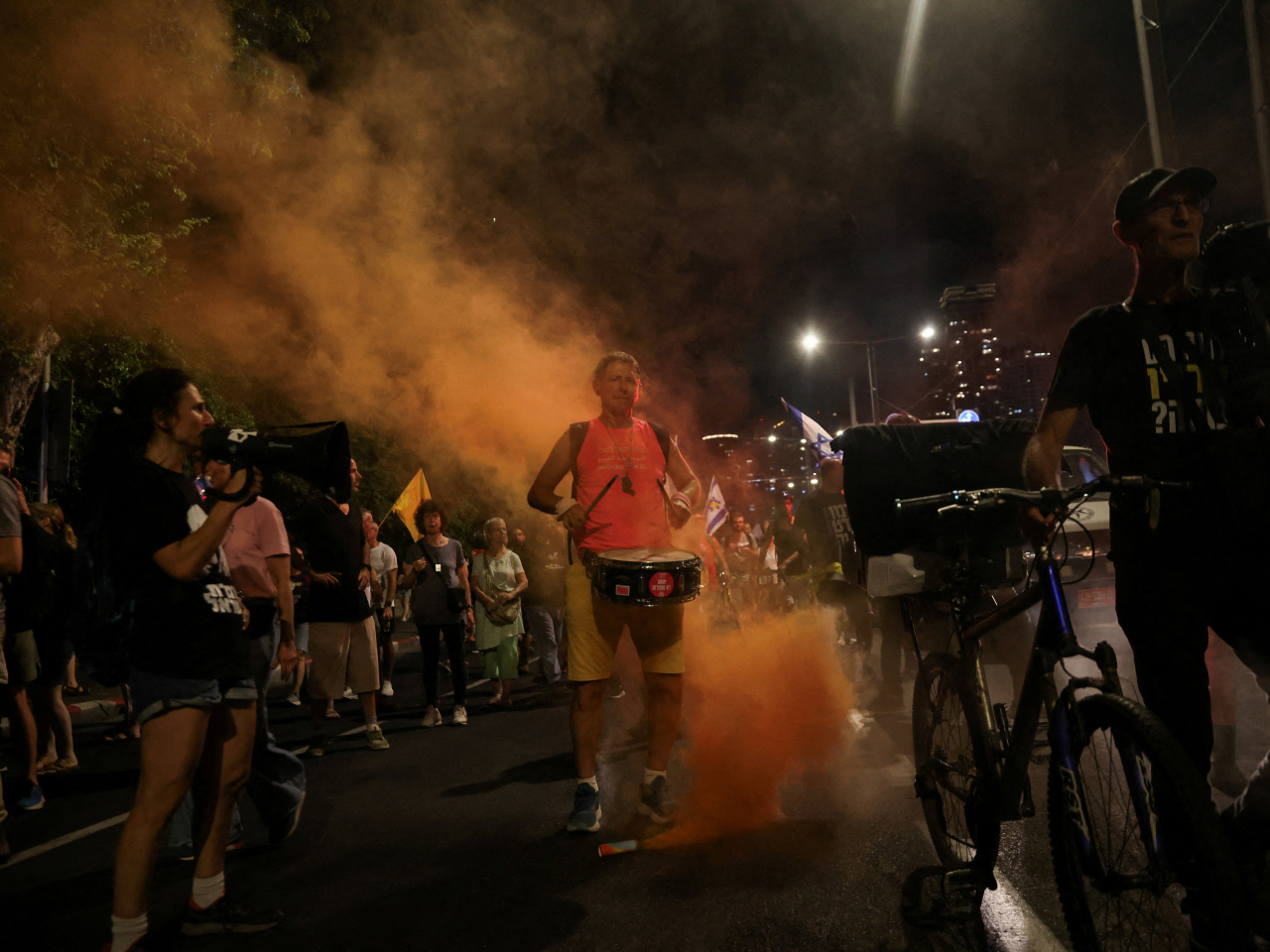 Israelis demand the end of the war in Gaza and release of all hostages in a demonstration in Tel Aviv. Photo: Reuters
