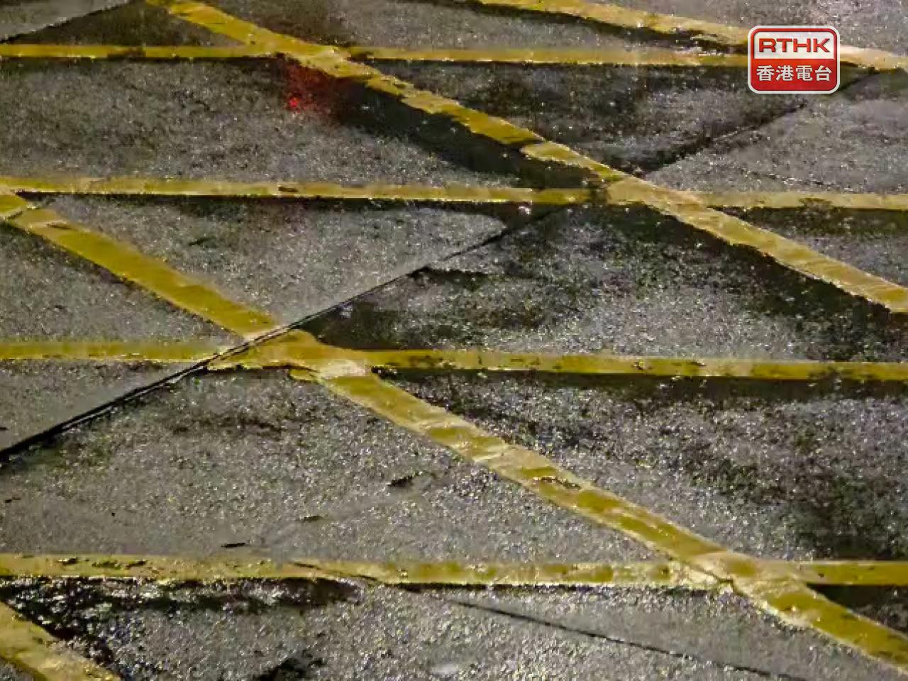 黑色暴雨警告生效，天文台表示，北區、荃灣區及大埔區有大暴雨，有可能出現嚴重水浸。（陳裕行攝）