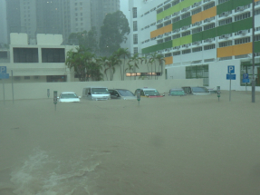 八天內第四次「黑雨」　早上多區大雨及水浸