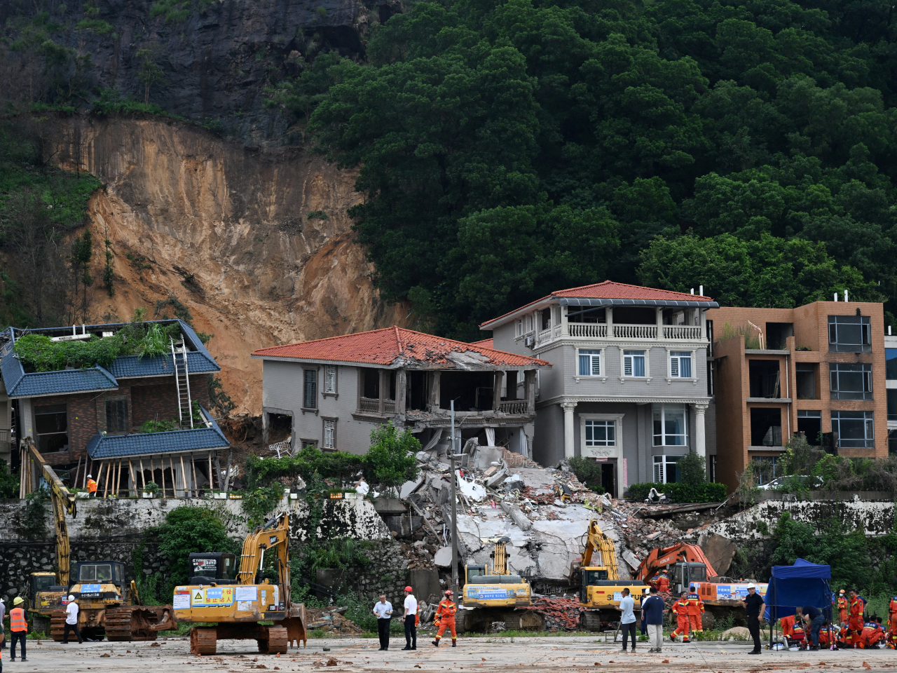 廣州市白雲區山泥傾瀉，搜救工作仍在進行。（路透社資料圖片）