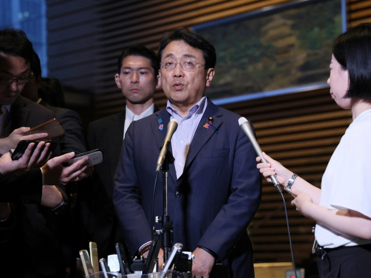 赤澤亮正（圖）在華盛頓與美方官員就關稅措施舉行磋商。（法新社資料圖片）