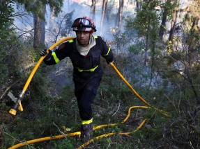 Deadly wildfire rages for third day in France