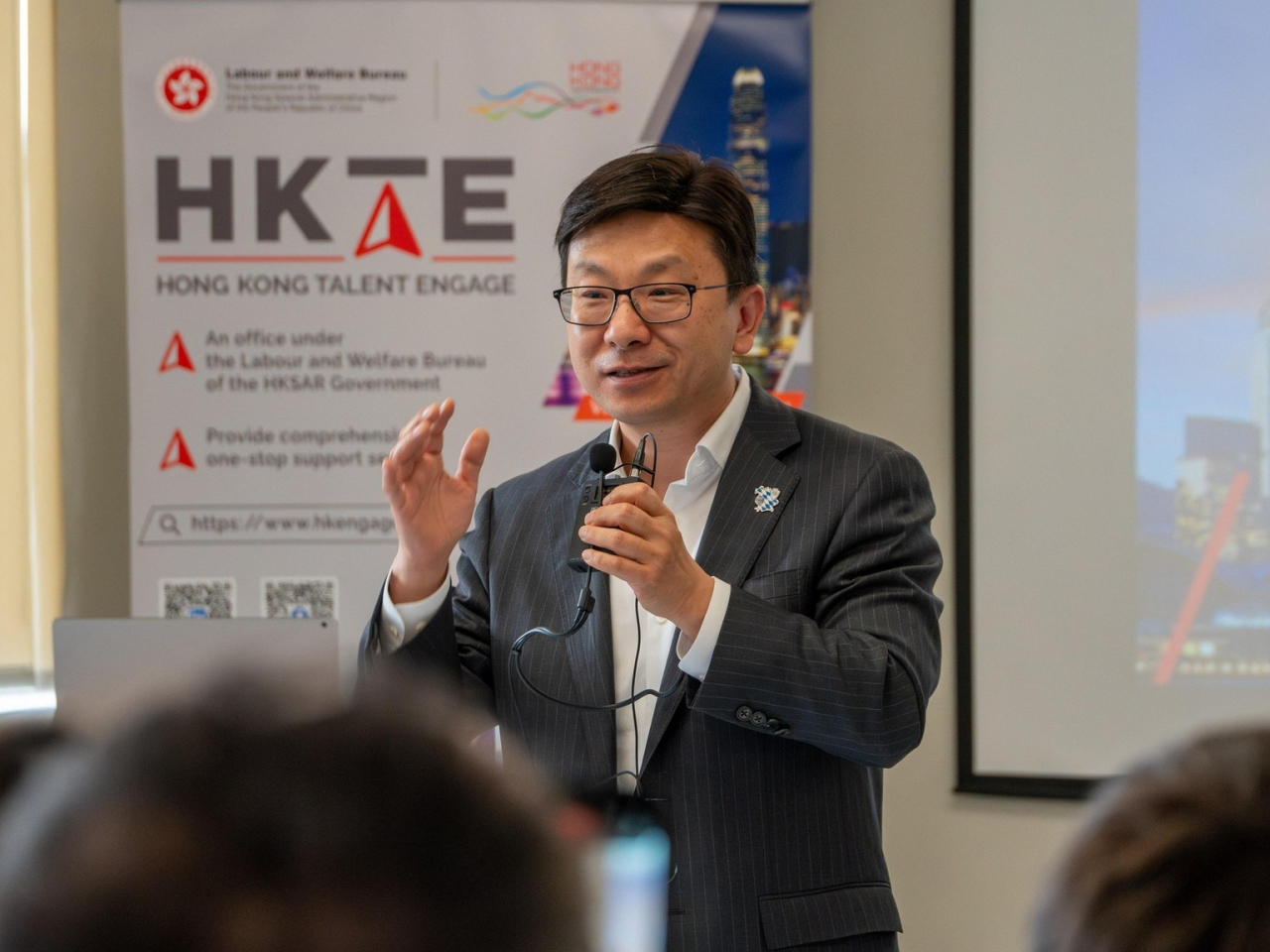 孫玉菡又表示，新來港的人才大多處於工作年齡，正值「打拼黃金期」，有助補充本地勞動力。(勞工及福利局社交平台圖片)