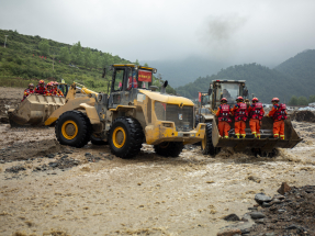 甘肅榆中縣山洪增至15人遇難　榆中縣受災村莊正搶通道路