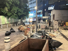 基孔肯雅熱患者居住葵涌打磚坪街　廢物棄置路面　後巷有積水