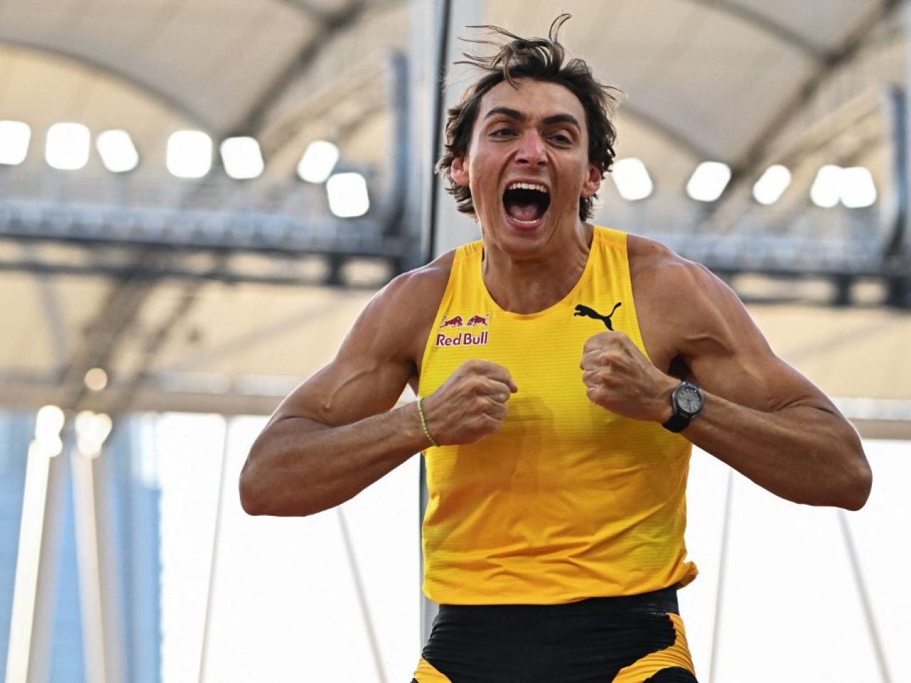 Armand Duplantis celebrates after setting a new pole vault world record at 6.29m. Photo: AFP