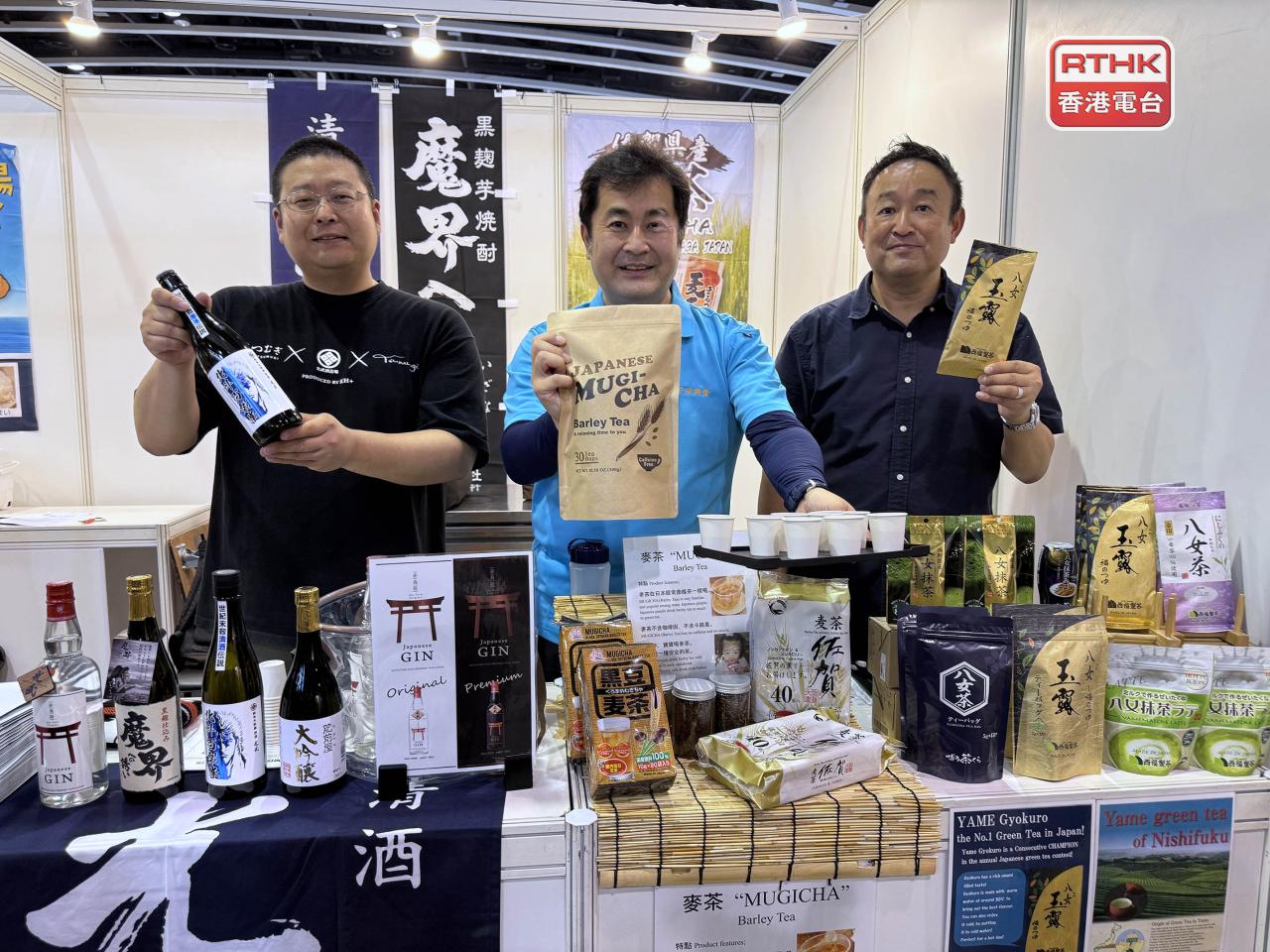 參展的日本酒商及茶商。（實習記者林藹晴攝）