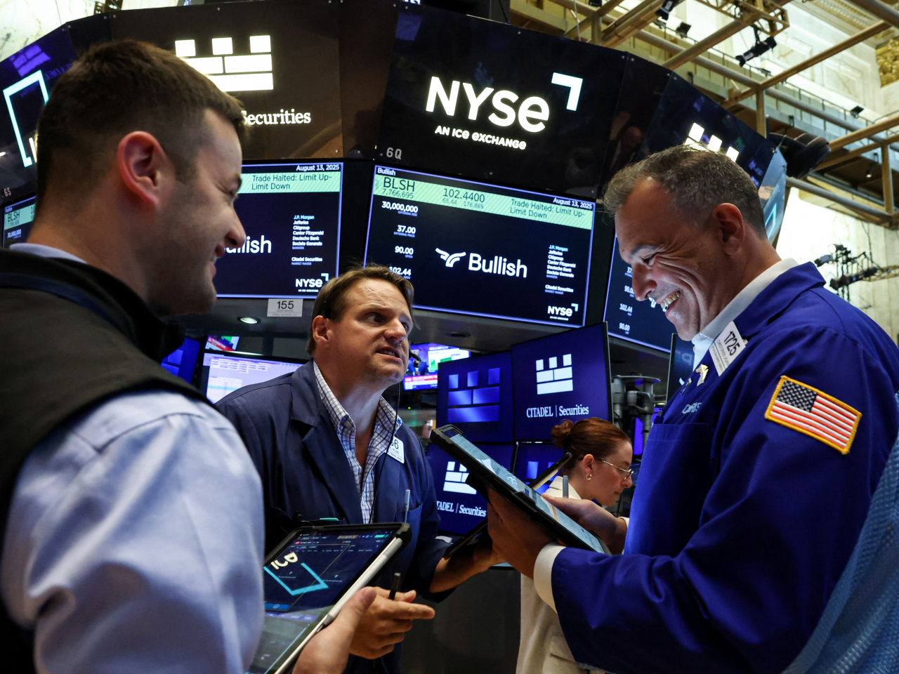 The S&P 500 and Nasdaq indexes hit new closing highs for the second straight day. Photo: Reuters