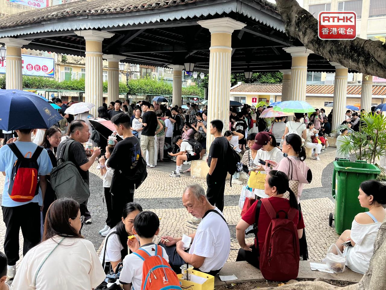 雨帶影響期間可能令風力短暫增強，及伴有強陣風。（鄭月明攝）