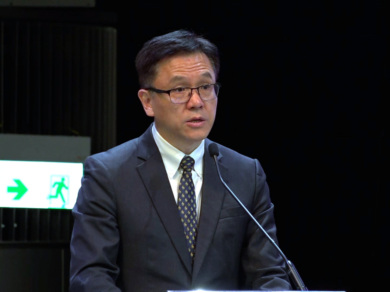 孫東啓程前往北京訪問。（港台圖片）