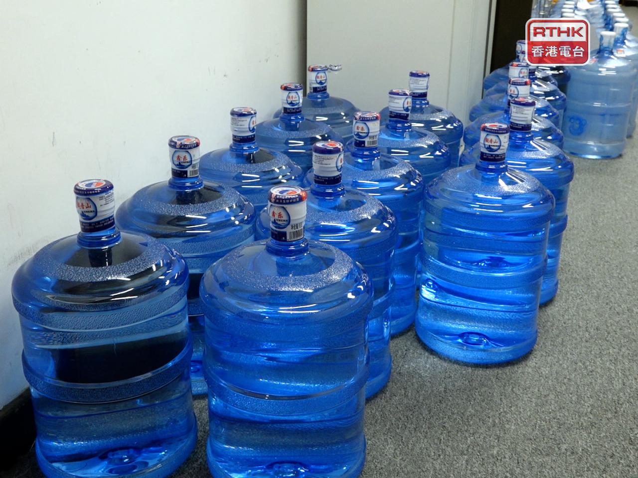 The government says it believes Xin Ding Xin can no longer fulfil the contract on bottled water supply. File photo: RTHK