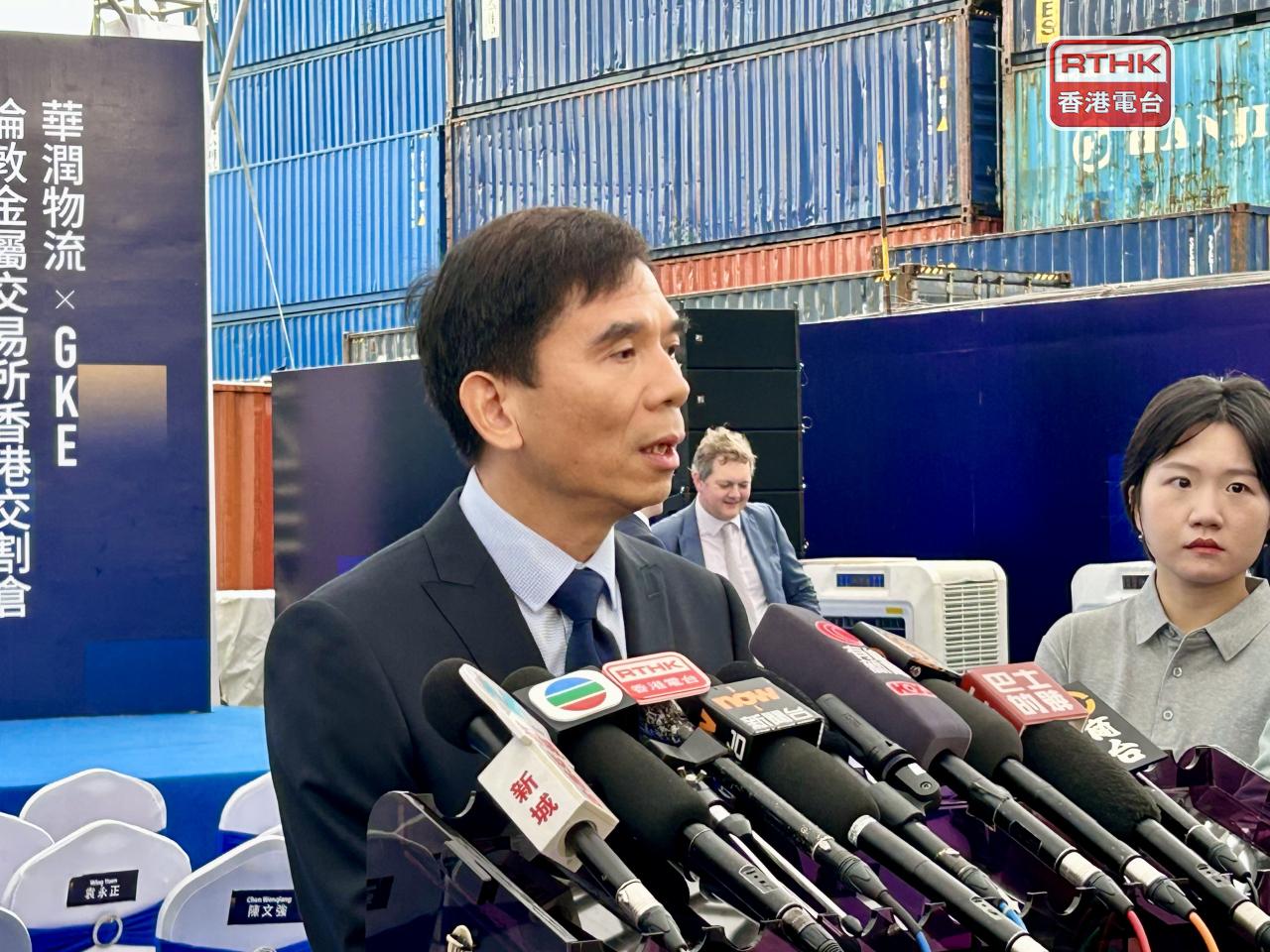 江西銅業深圳國際投資董事長鄧力表示，隨著香港交割倉流通量增長，相信成本將會下降。（羅煒皓攝）