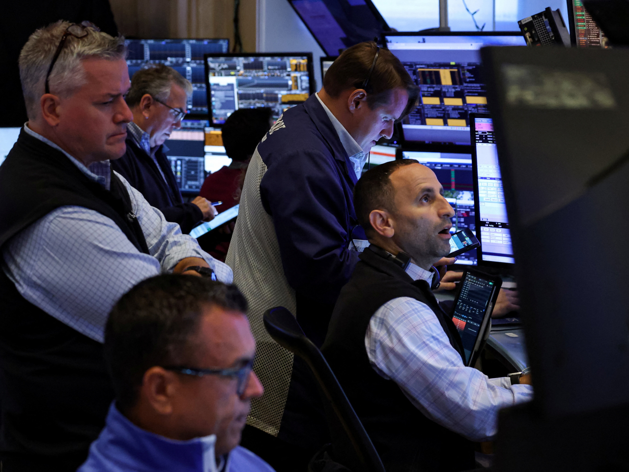 Wall Street shares closed mostly lower due to tech companies retreating from record highs. Photo: Reuters