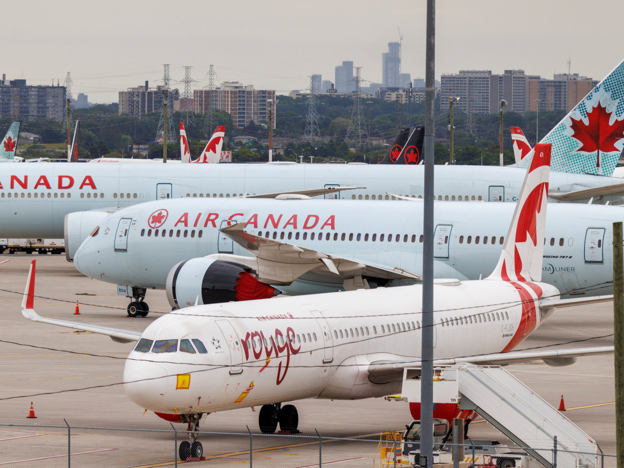 Air Canada says it would gradually resume operations and a full restoration may require a week or more. Photo: Reuters