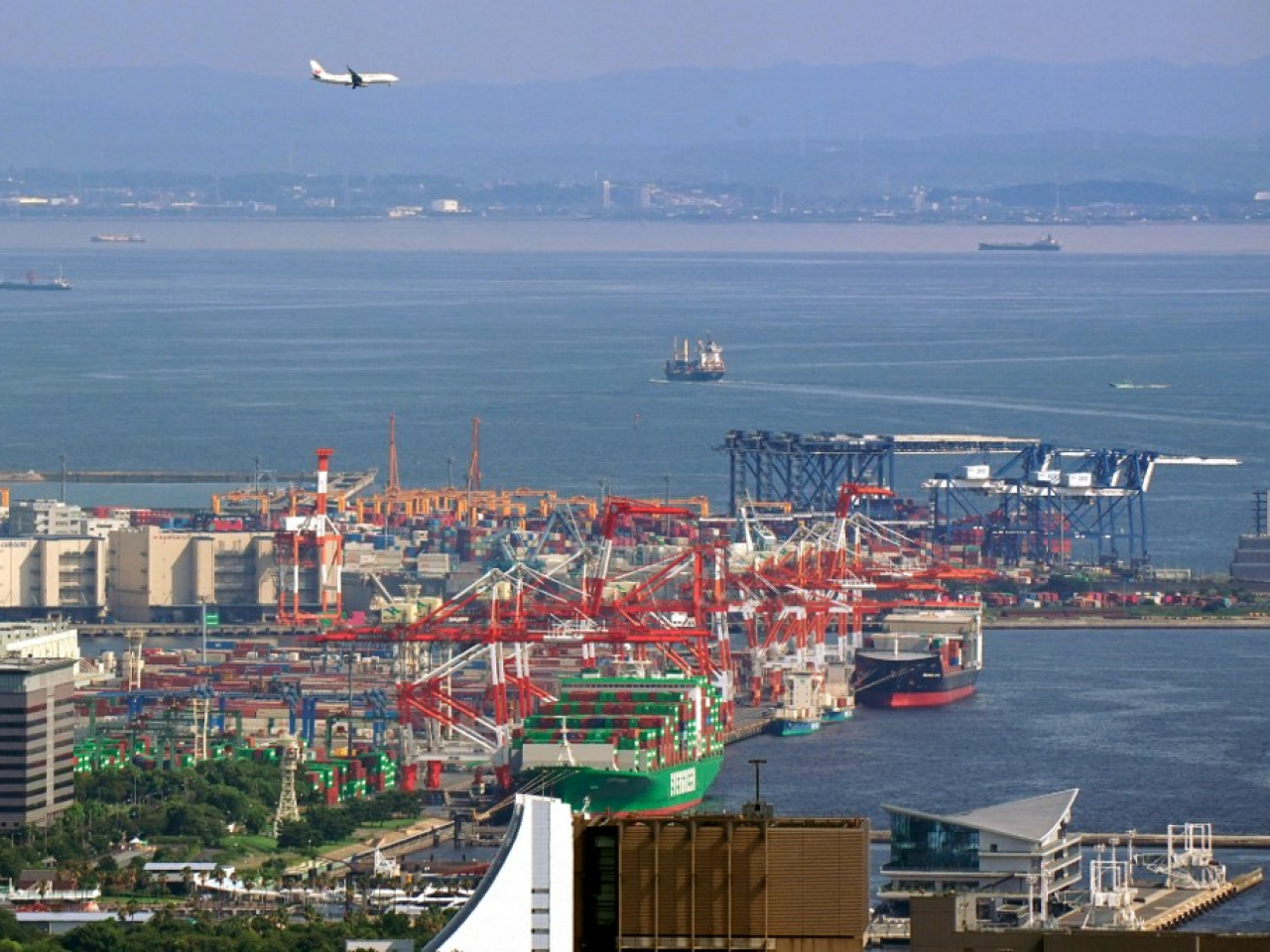 日本7月出口按年跌2.6%，創逾4年最大跌幅，跌幅多過市場預期的2.1%。（法新社資料圖片）