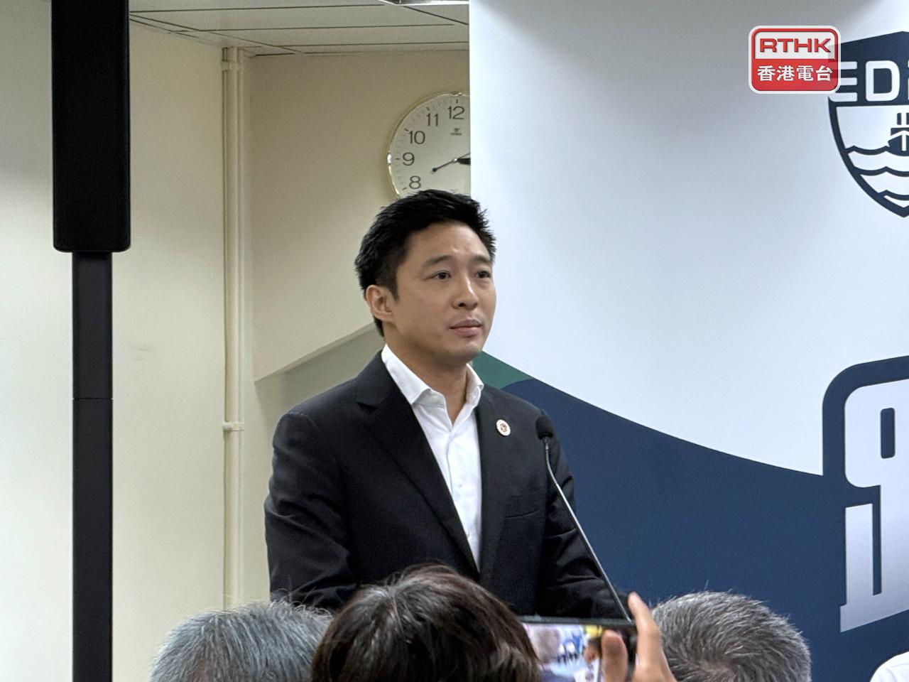霍啟山致辭表示，對東區足球隊充滿期望。（實習記者林藹晴攝）