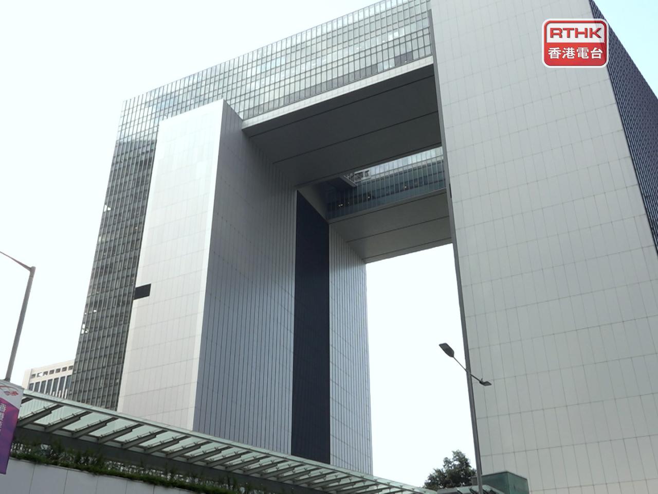 許正宇、黎志華和陳嘉信將在會議後中午在政總會見傳媒。（港台圖片）